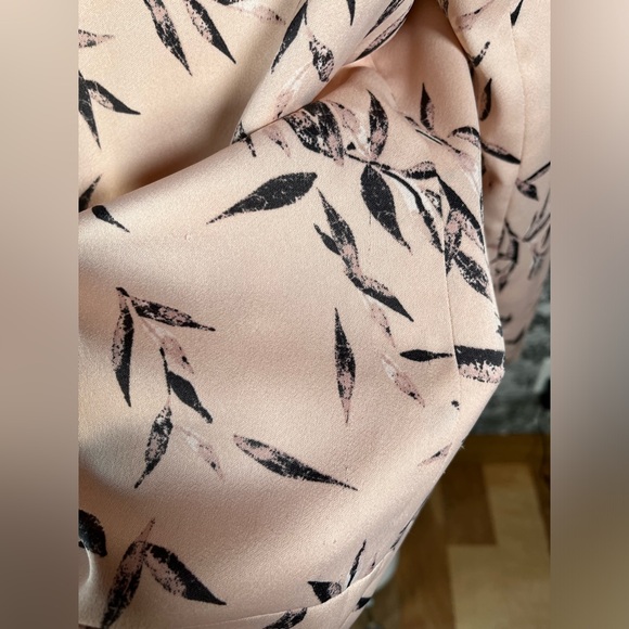Pink Leaf Print Blazer - Picture 6 of 9